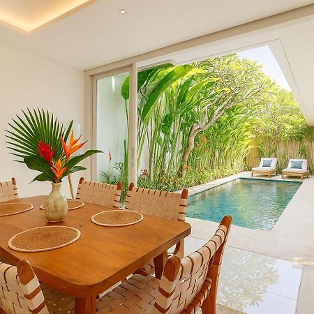 Villa Vana, Sitara Villa Group เซมินยัค ภายนอก รูปภาพ