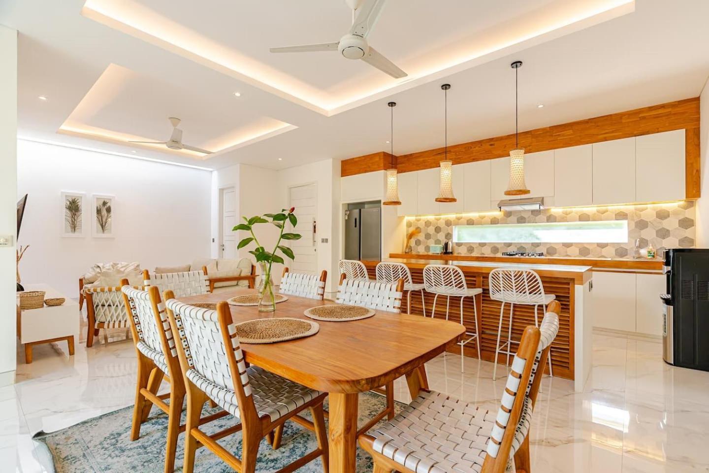 Villa Vana, Sitara Villa Group เซมินยัค ภายนอก รูปภาพ