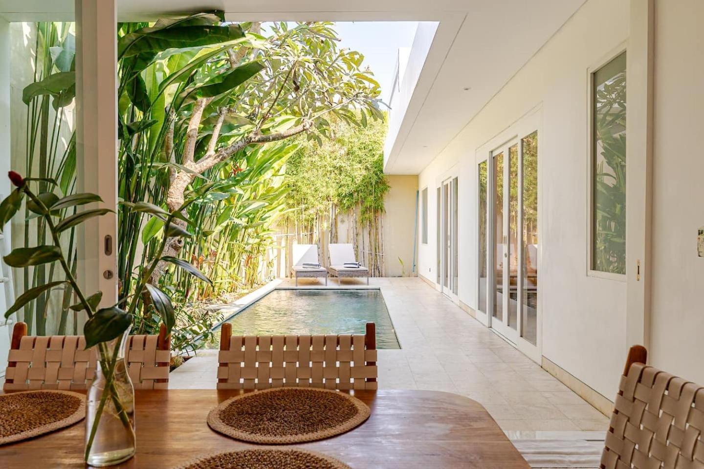 Villa Vana, Sitara Villa Group เซมินยัค ภายนอก รูปภาพ